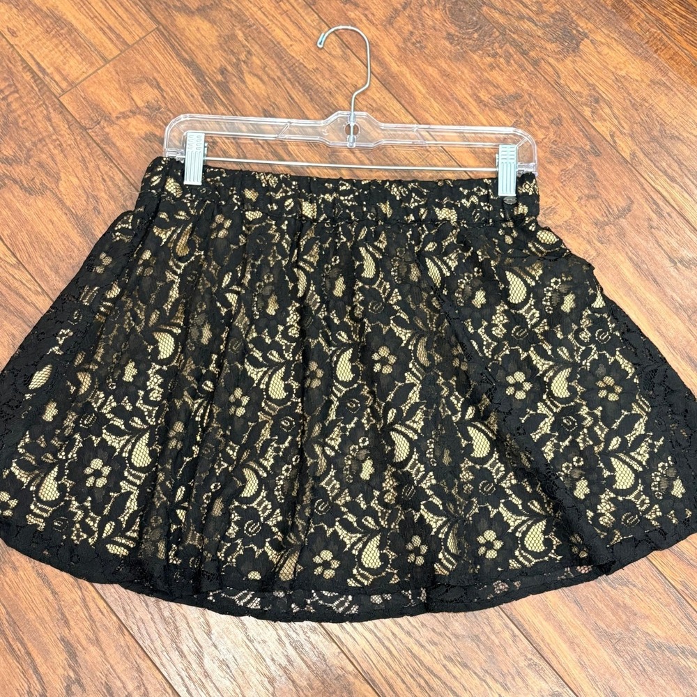 Guess Black‎ Lace Skater Mini Skirt Medium Fairy Grunge Indie Sleaze Y2K Goth - Picture 5 of 12